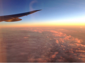 飛行機の窓からみた雲海2015